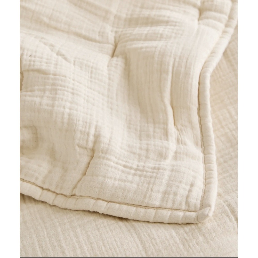 NWT Quince King Cal King Dream Quilt Airy Gauze Undyed Organic Cotton w/Dust Bag - Picture 3 of 9